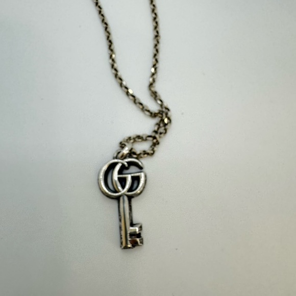 GUCCI Double G Key Necklace - Picture 7 of 15